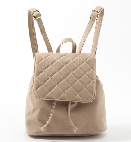 スエードキルトフラップデイパック