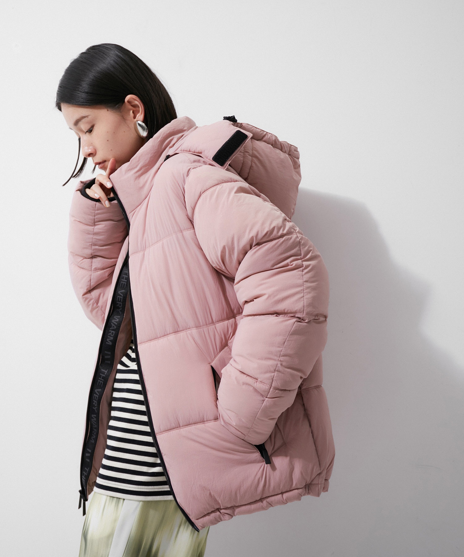 THE VERY WARM】THE V PUFFER JACKET|ADAM ET ROPE'(アダム エ ロペ)の通販｜アイルミネ