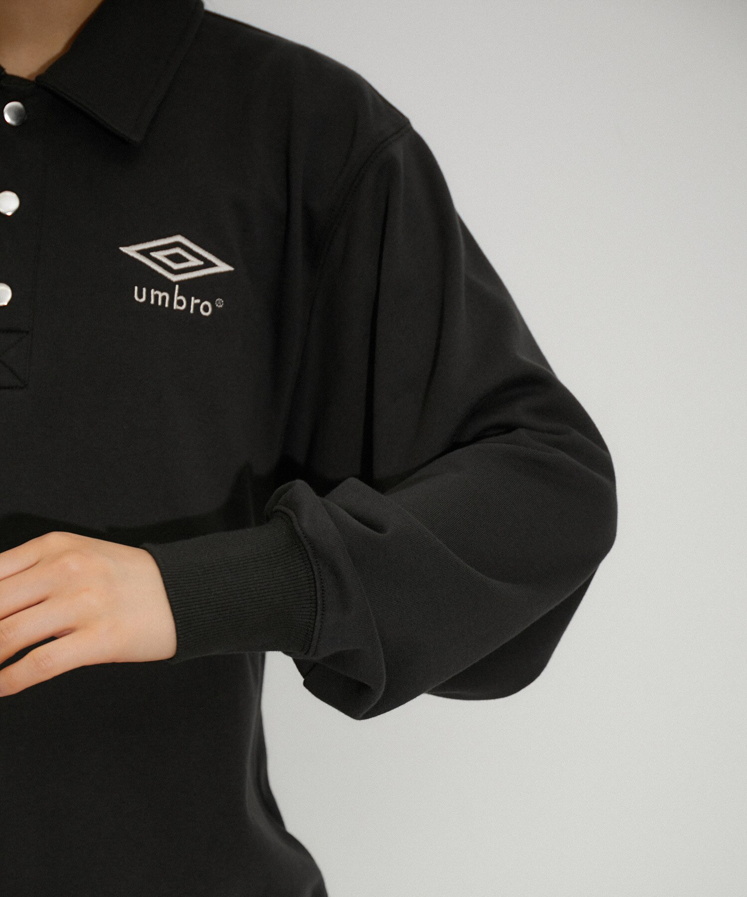 UMBRO for ADAM ET ROPE'】COLLARED SWEAT PO|ADAM ET ROPE'(アダム エ ...