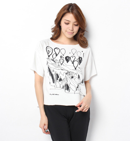 ブラウスプリントTシャツ?