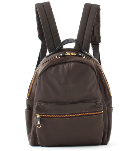 レザーバックパック