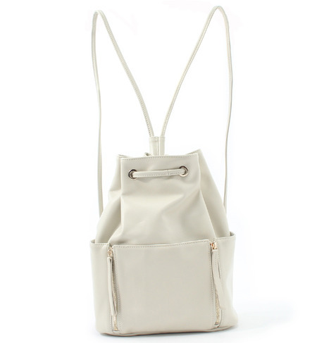 レザードローストリングリュック