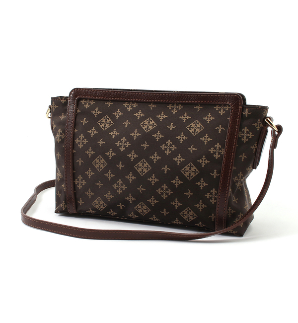 レザートリミングショルダーバッグ