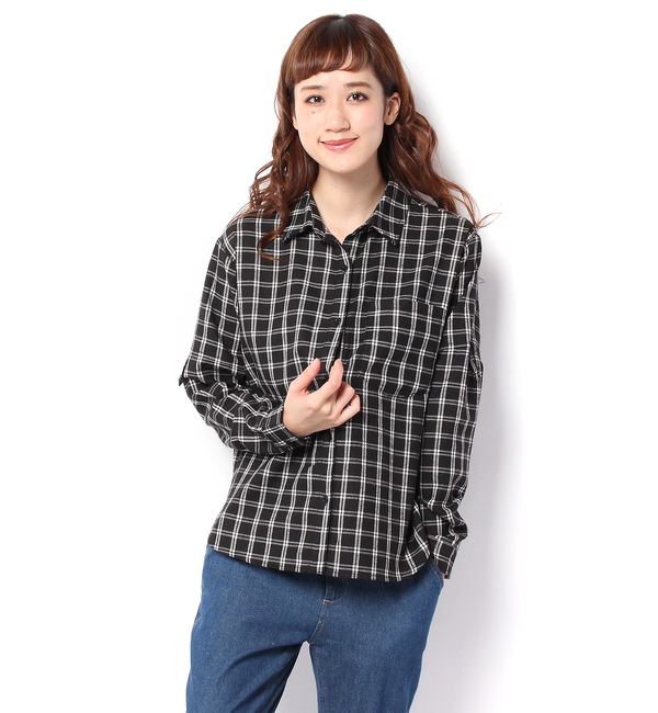 チェックシャツ