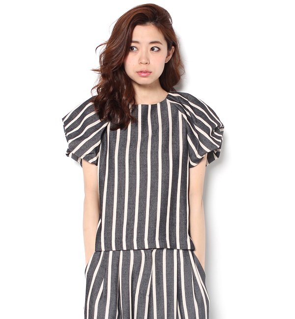 ラグランパフスリーブブラウス