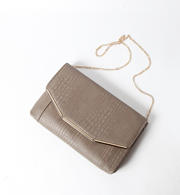 クロコダイル型押しクラッチ