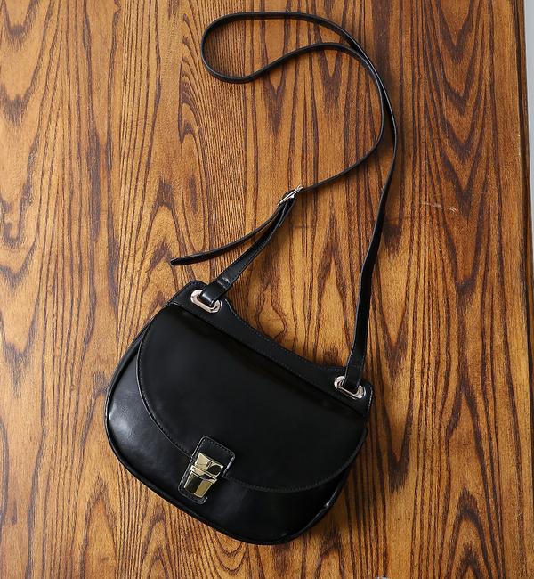 ラウンドフォルムミニバッグ