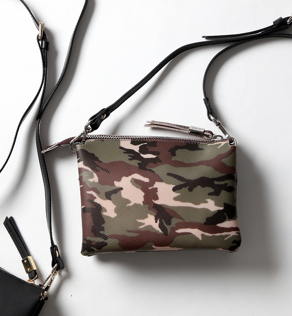 GIANNI CHIARINI ラバークラッチ