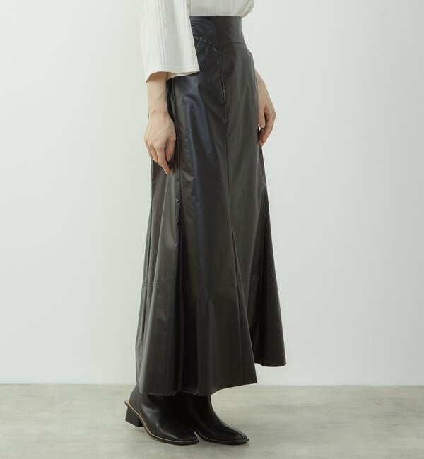 エナメルフェイクレザーパネルスカート|Soffitto(ソフィット)の通販
