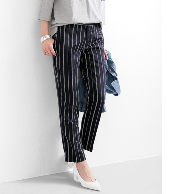 UR PIN STRIPE TAPERED TROUSER
