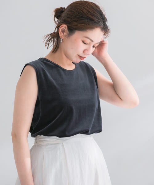 UR SIMONE WILD round neck sleevels Top|URBAN RESEARCH(アーバン