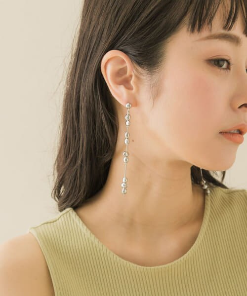 SMELLY ニュアンスメタルボールロングピアス|URBAN RESEARCH(アーバン 