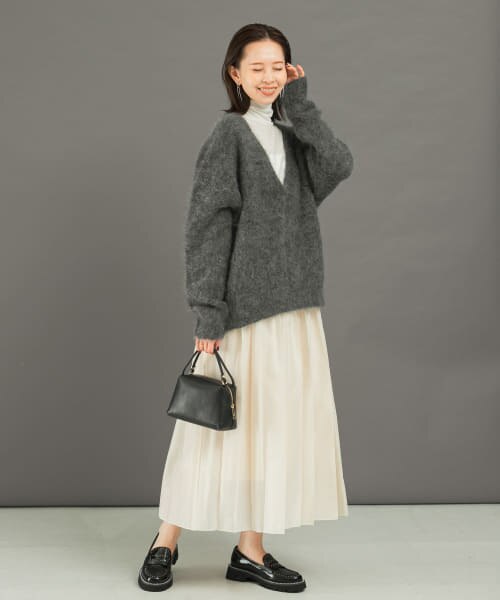 ROSSO アルパカ混Vネックヘアリーニット|URBAN RESEARCH(アーバンリサーチ)の通販｜アイルミネ