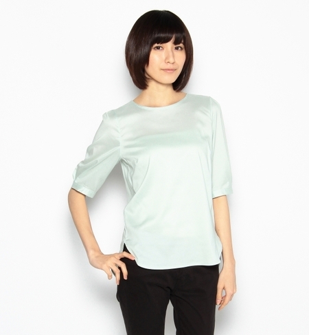 KBF 裾ラウンドブラウス