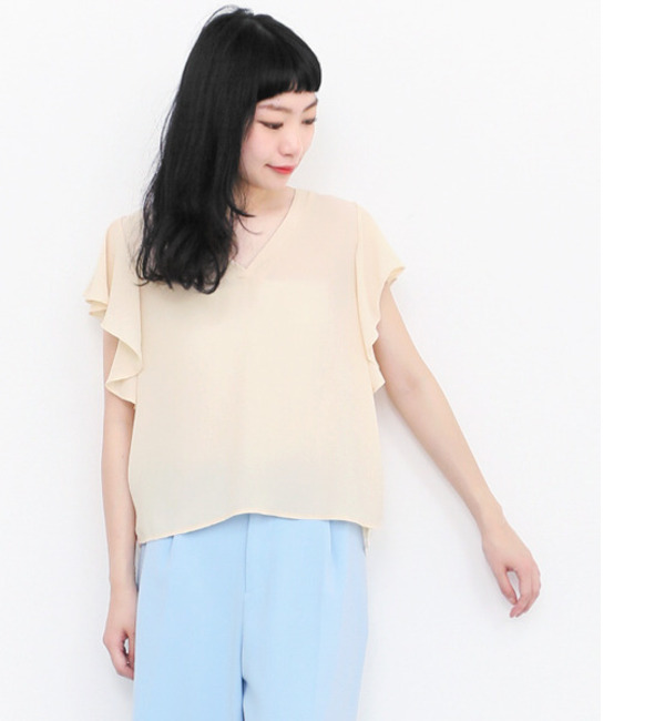 KBF KBF+ 袖フリルVネックブラウス