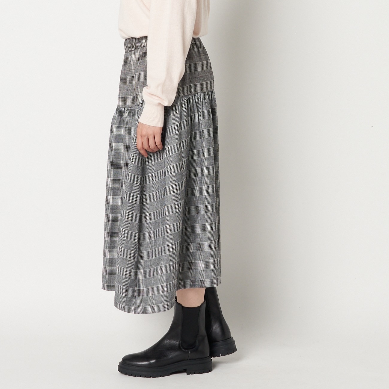 HELIOPOLE BELL LINE SKIRT|HELIOPOLE(エリオポール)の通販｜アイルミネ