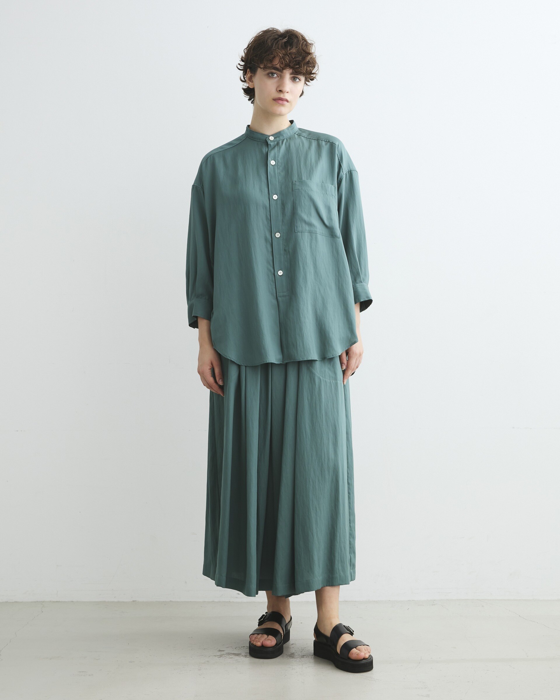 GATHERED VOLUME CULOTTE PANTS|Traditional Weatherwear