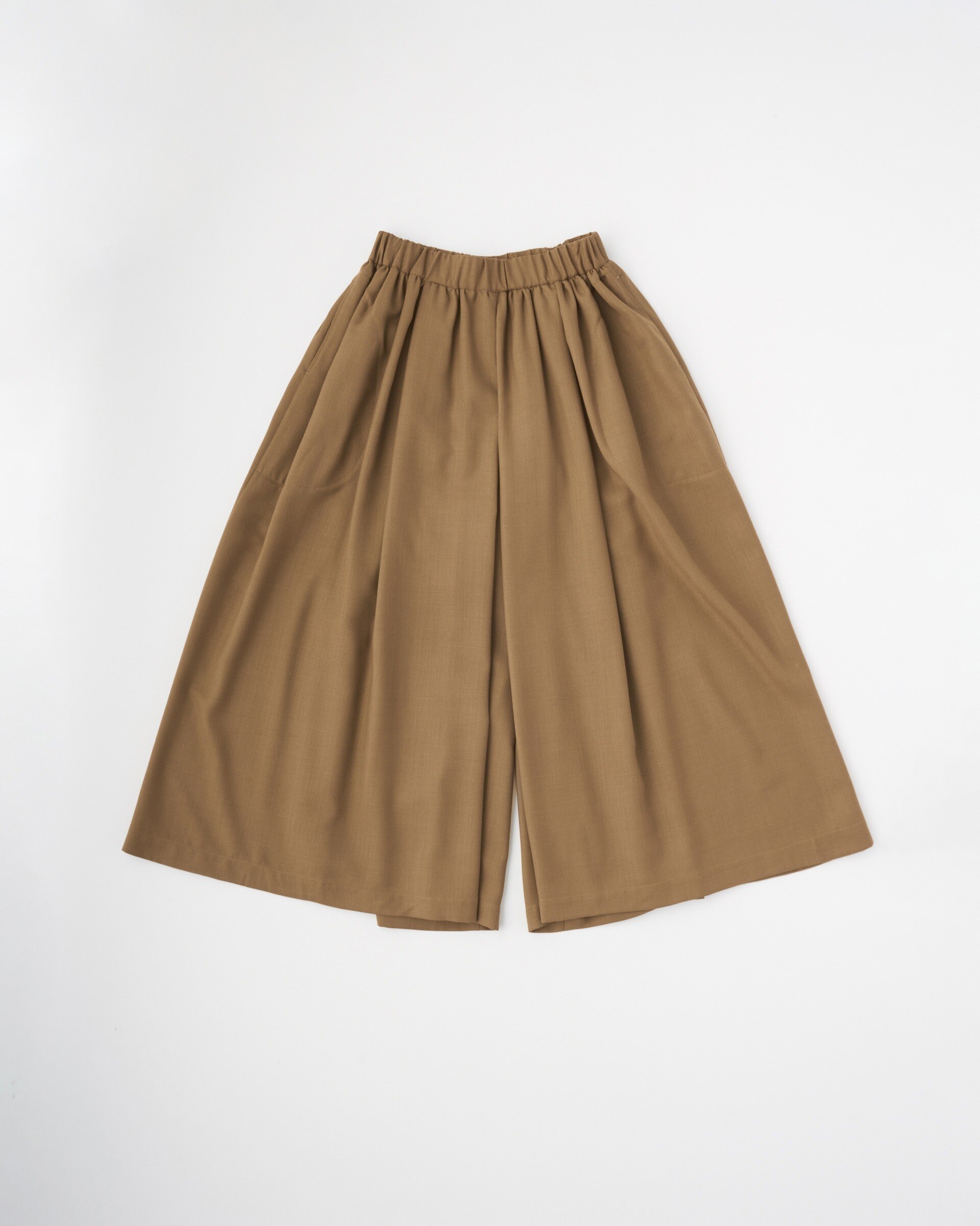 GATHERD VOLUME CULOTTE PANTS|Traditional Weatherwear