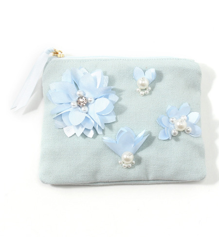 フラワー&パール刺繍ティッシュポーチ