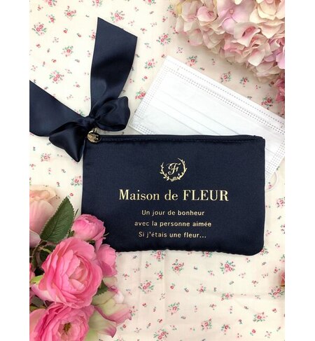 ブランドロゴサテンマスクケース Maison De Fleur メゾンドフルール の通販 アイルミネ