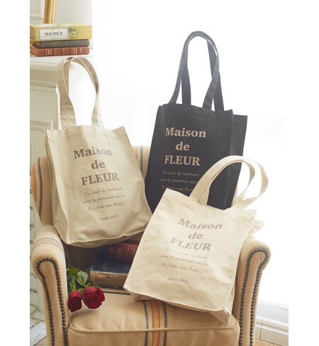 ブランドロゴプリント縦長トートバッグ Maison De Fleur メゾンドフルール の通販 アイルミネ ブランドロゴプリント縦長トートバッグ Maison De Fleur メゾンドフルール の通販 アイルミネ