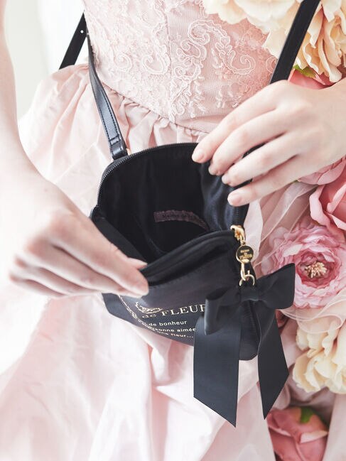 サテンミニショルダーバッグ|Maison de FLEUR(メゾンドフルール)の通販 