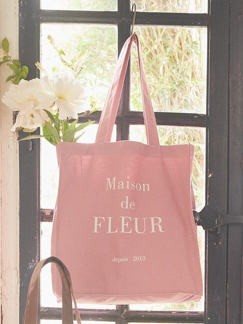 ブランドロゴプリントスクエアトートバッグ|Maison de FLEUR(メゾンド