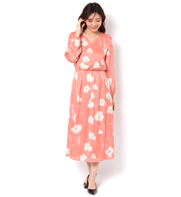 Loulou Willoughby サテンシェイクフラワーvネックワンピース Allureville アルアバイル の通販 アイルミネ