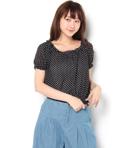 ドットギャザープルオーバー