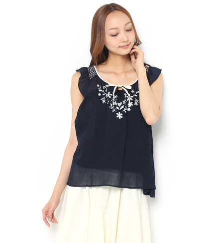 刺しゅうチュニック