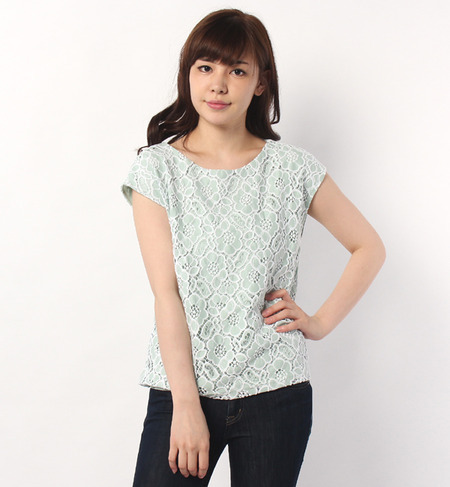 レースブラウス