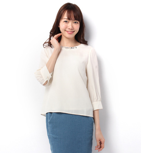 シルクローンビジュ刺繍ブラウス