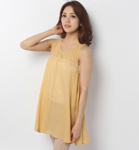綿テンセル無地ノースリーブブラウス