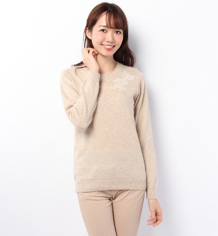 ニードルパンチプルオーバーニット