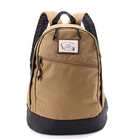 ナイロンデイパック