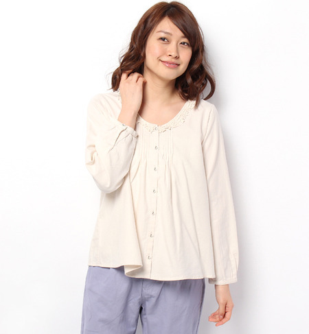 モチーフレース前開きブラウス