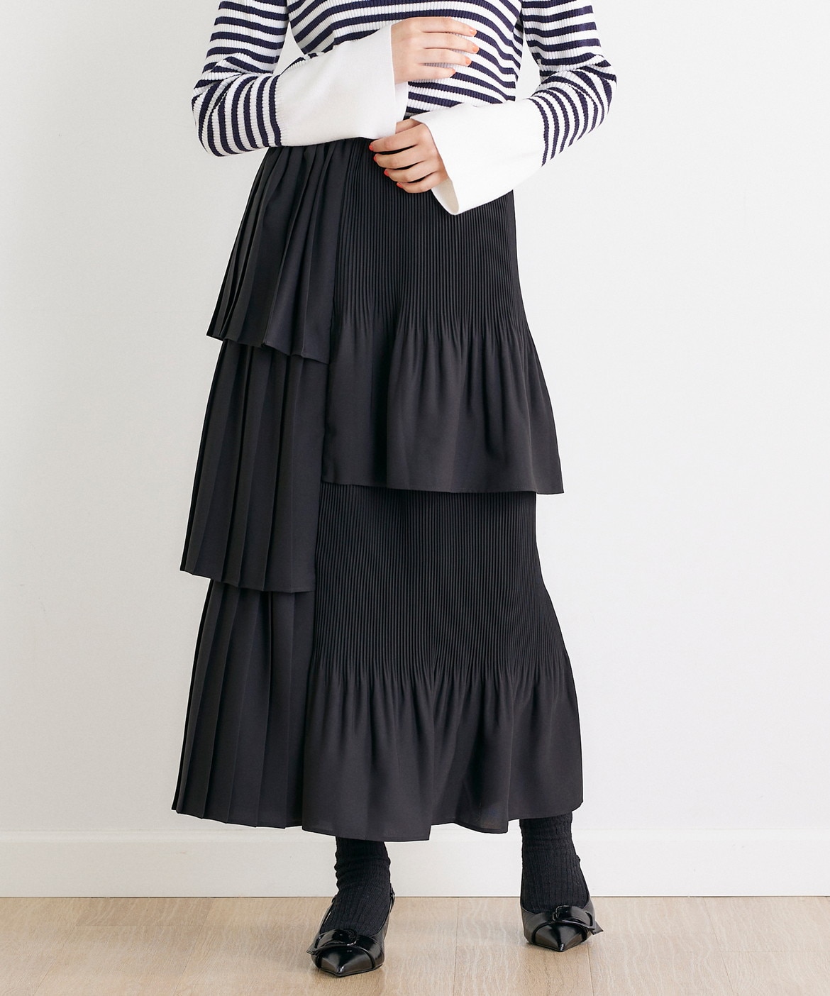 INED 日本製 ティアード プリーツスカート ブラック - ロングスカート