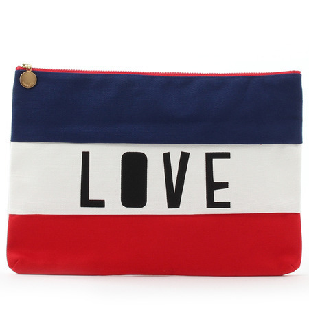 LOVEクラッチバッグ