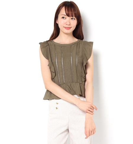 ピンタックフレアスリーブブラウス