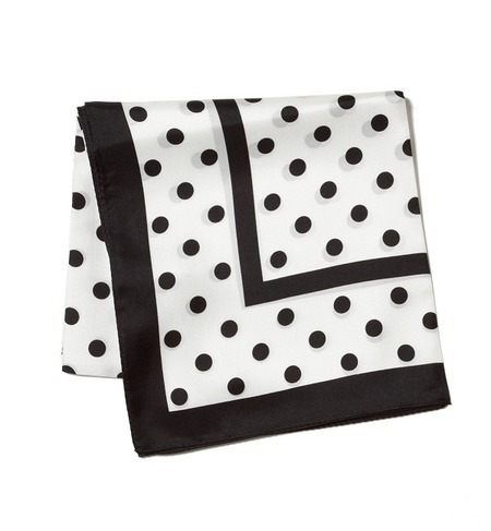 シルクポルカドットスカーフ