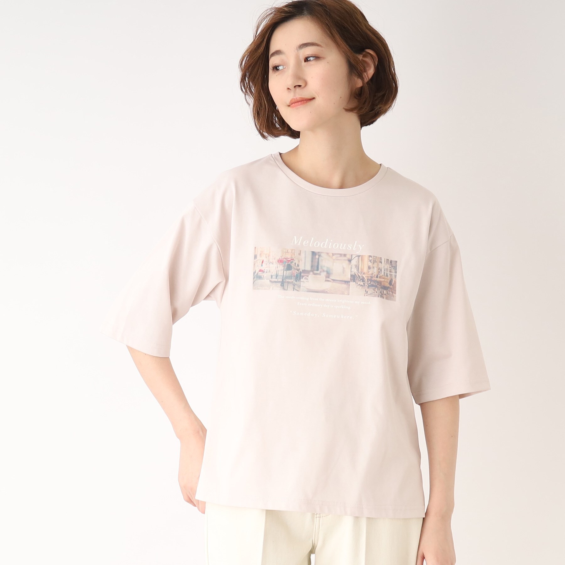 二の腕が隠れるうれしい5分袖デザインプリントTシャツ|grove(グローブ