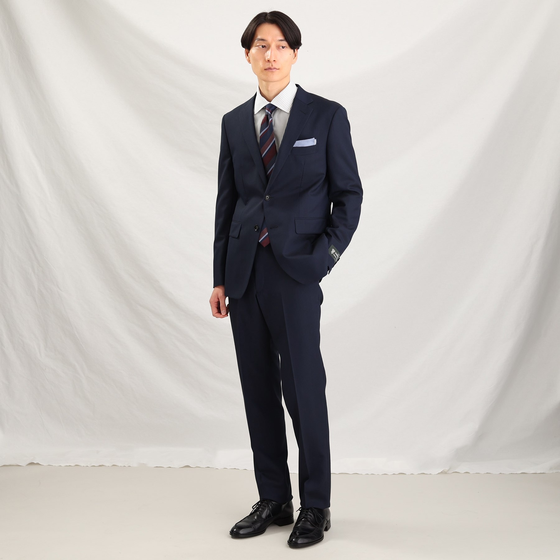 高評価人気タケオ キクチdormeuil ジャケット【Ｌ】紺色　高級感　美品　上品　大人 スーツ