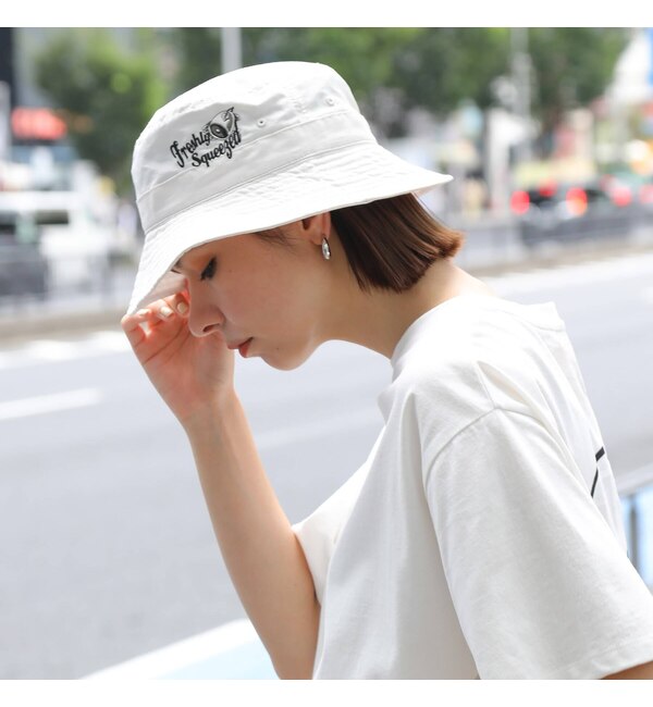 Exclusive Freshly Squeezed Music ロゴ刺繍入り バケットハット 一部店舗限定 Unisex Opaque Clip オペークドットクリップ の通販 アイルミネ