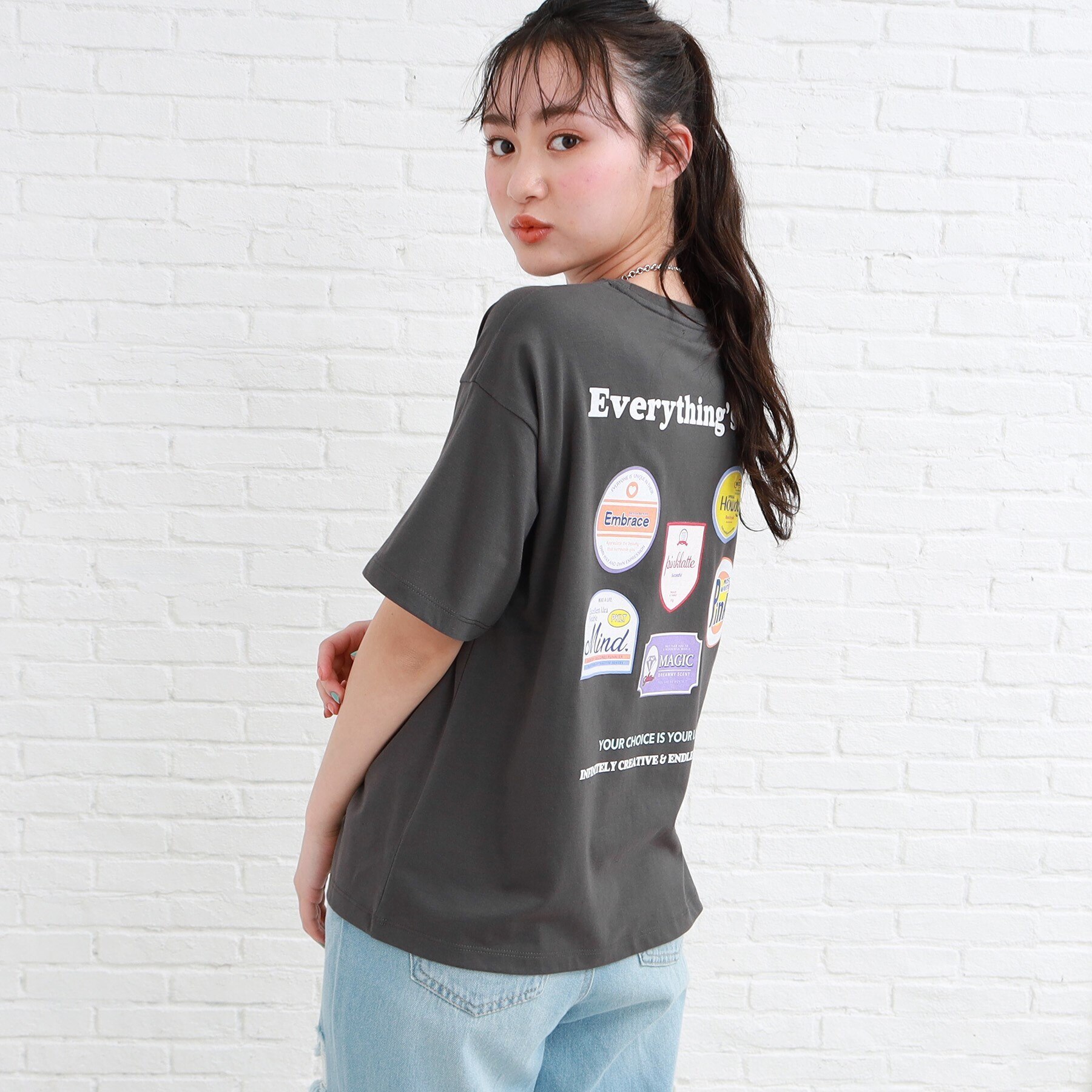 ワッペンデザインバックプリントTシャツ