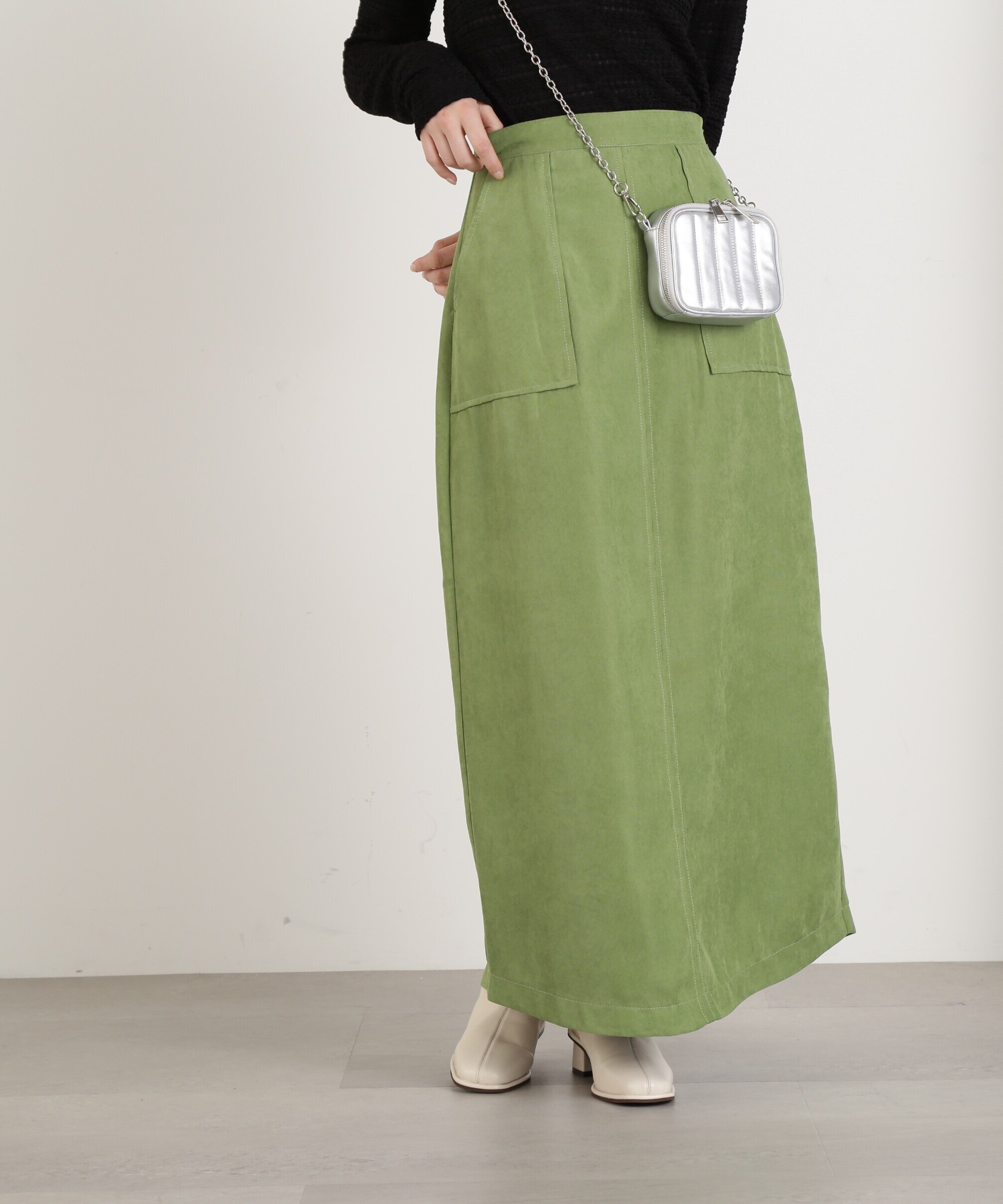 N.Natural Beauty Basic 緑色のスカート