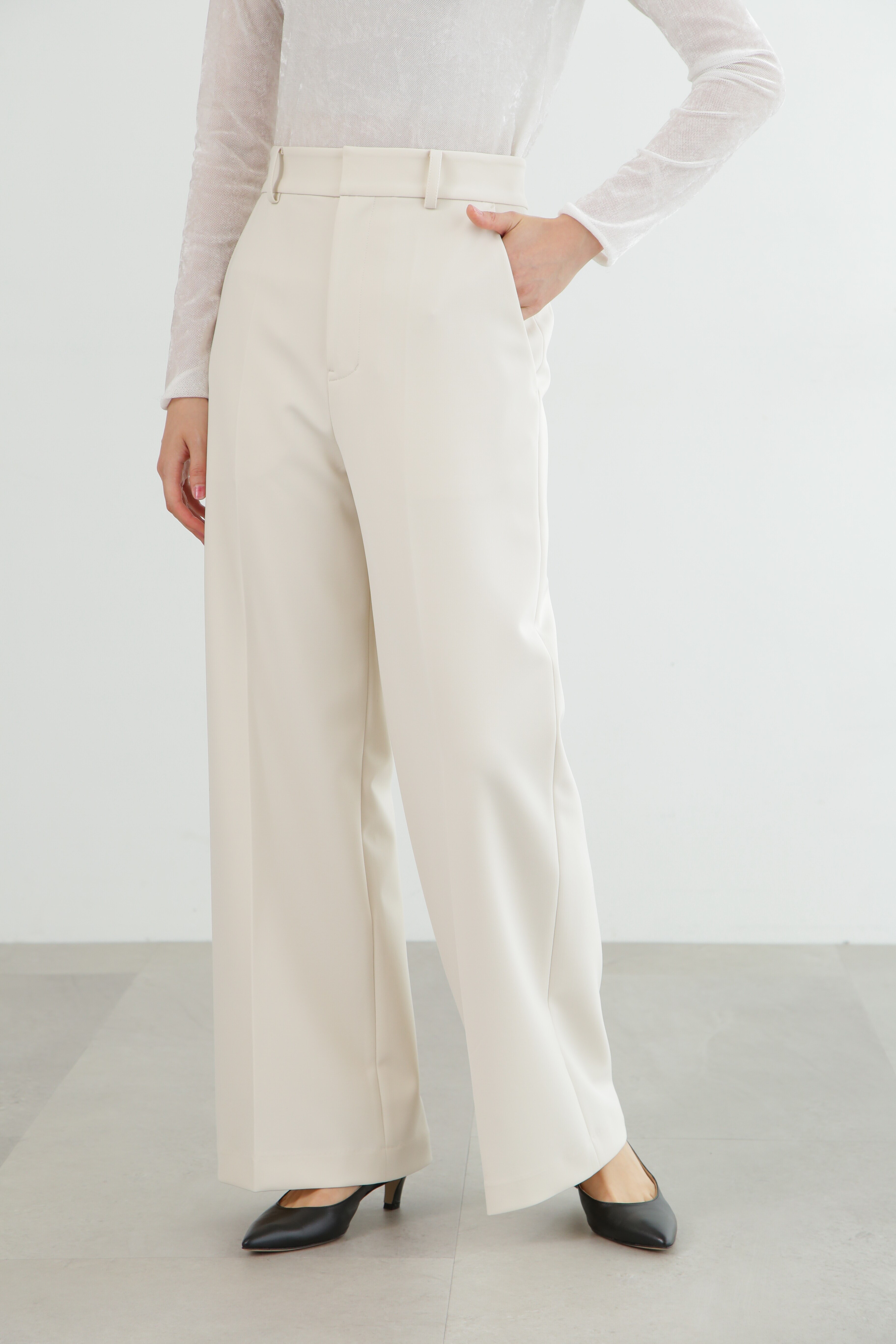 JILL STUART（ジルスチュアート）の「◇【WEB限定 サイズ：4 展開】ミアレースアップパンツ（その他パンツ）」 - WEAR