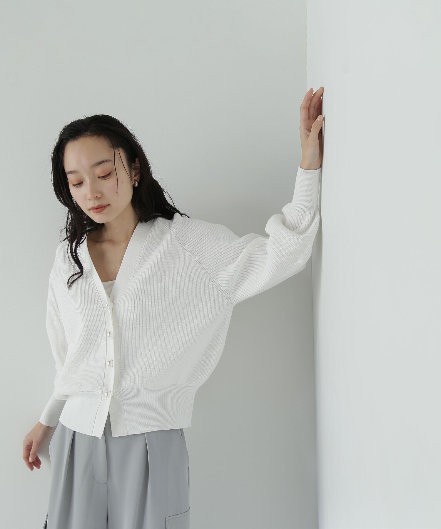 パールボタンニットカーディガン 24SS|NATURAL BEAUTY BASIC