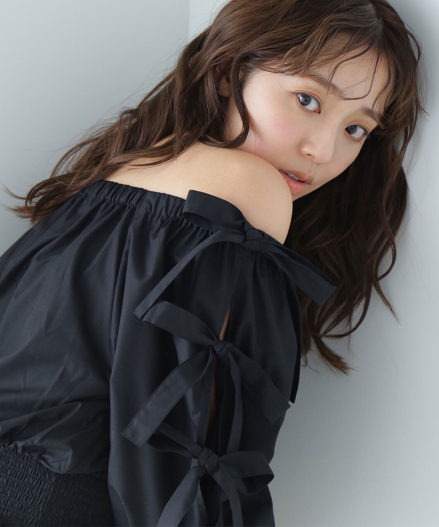 【SALE】 リボンスリーブクロップドブラウス|NATURAL BEAUTY BASIC トップス