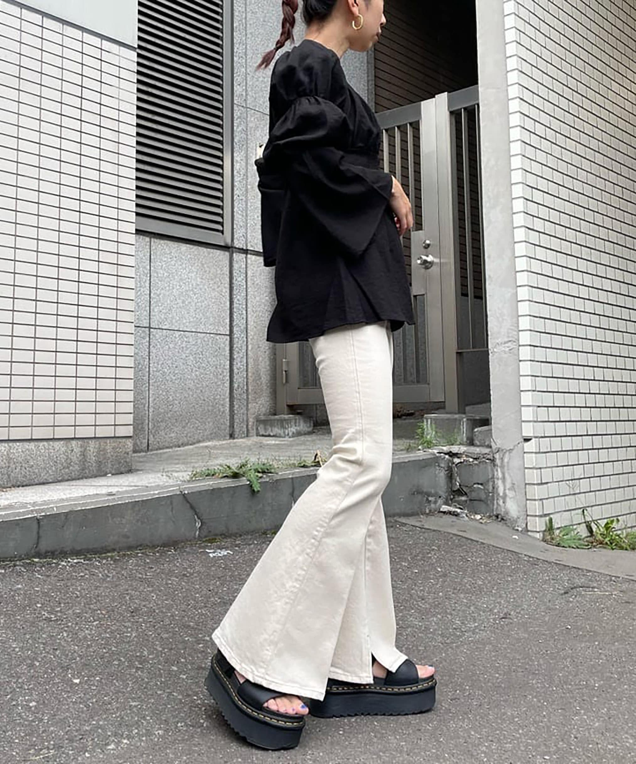 Sシリーズ対応商品]内スリットベルボトムデニムパンツ|Free's