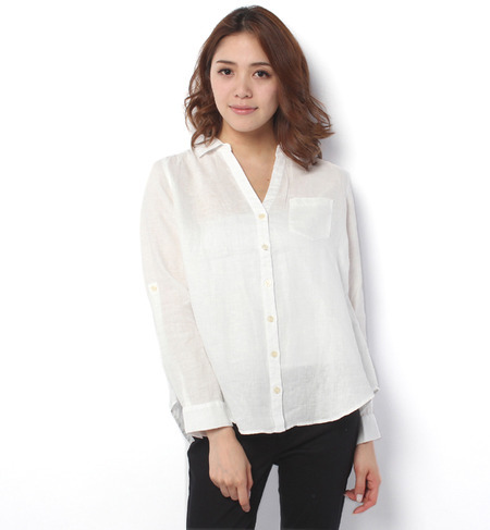 Vネック長袖シャツ